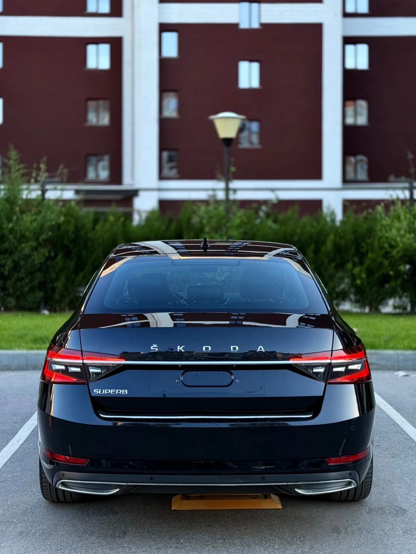 Skoda Superb 2.0TDI 190 L&K, снимка 6 - Автомобили и джипове - 55645091
