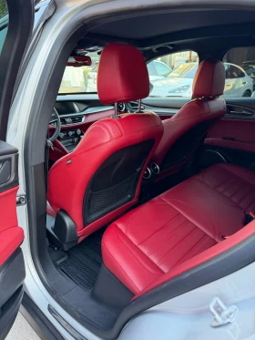 Alfa Romeo Stelvio Q4 Ti Sport, снимка 10