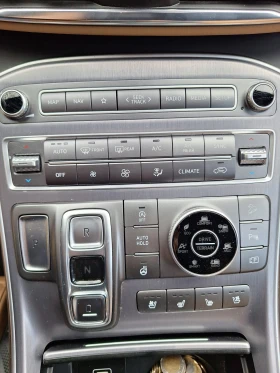Обява за продажба на Hyundai Santa fe Hyundai Santa fe 2.2 CRDi/4WD//FACELIFT//EXCLUSIVE ~77 760 лв. - изображение 7