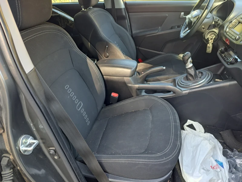 Kia Sportage 1.7crdi, снимка 9 - Автомобили и джипове - 51590192