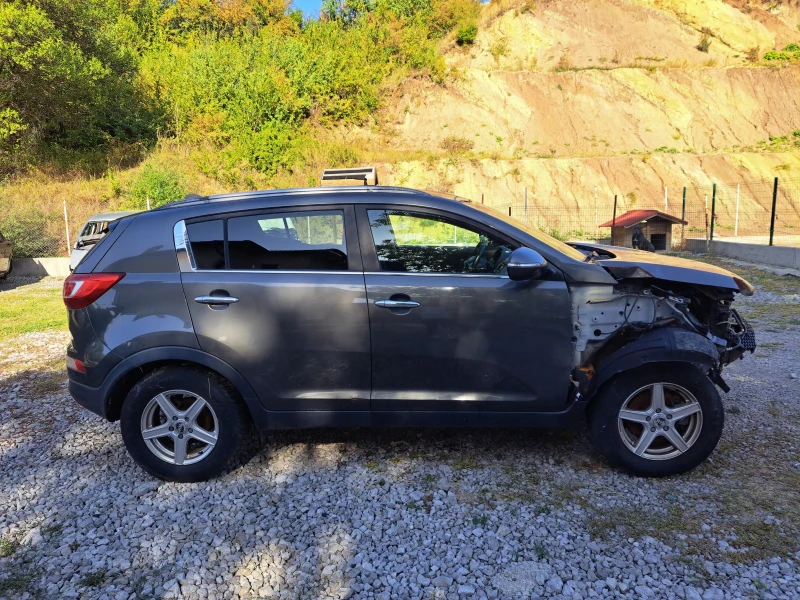 Kia Sportage 1.7crdi, снимка 6 - Автомобили и джипове - 51590192