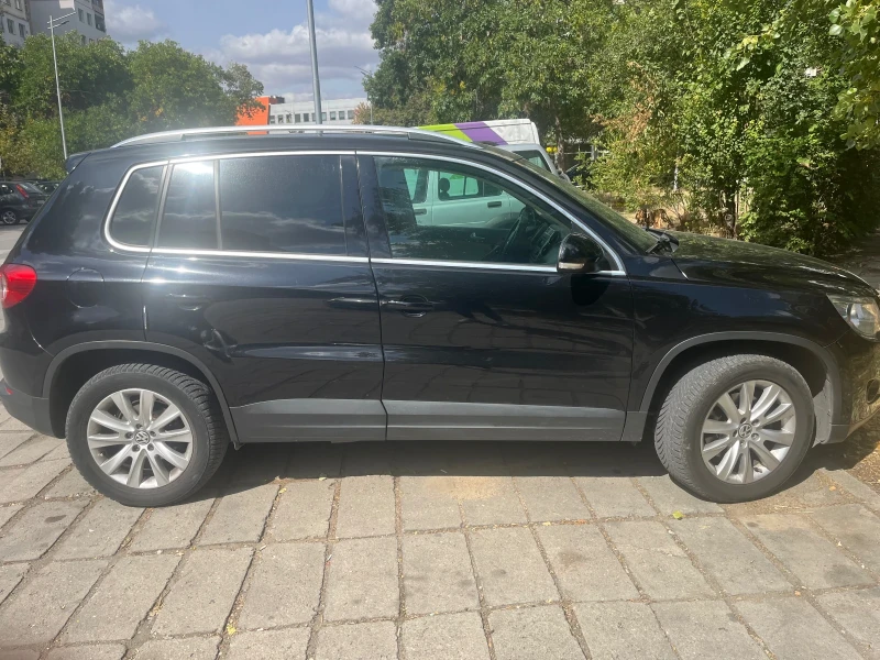 VW Tiguan 1.4 TSI, снимка 2 - Автомобили и джипове - 52298903