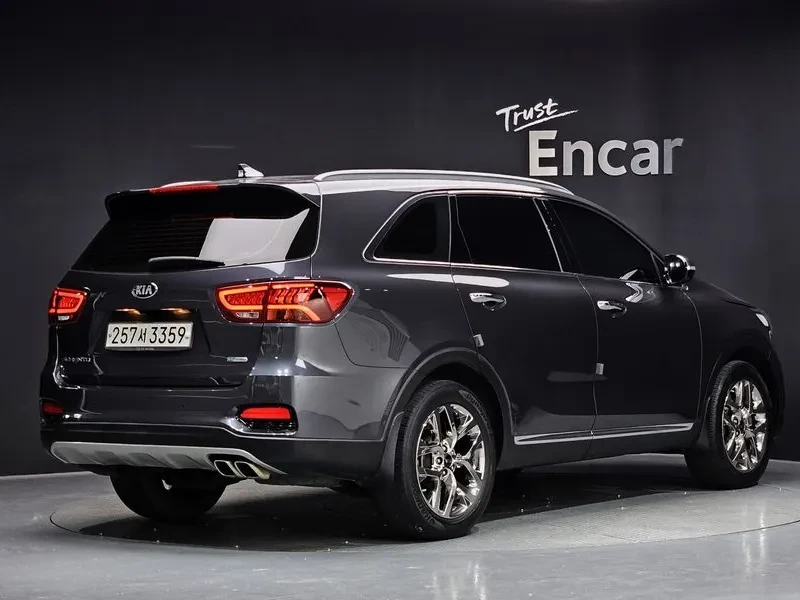 Kia Sorento Diesel 2.0 2Wd Master, снимка 2 - Автомобили и джипове - 56119093