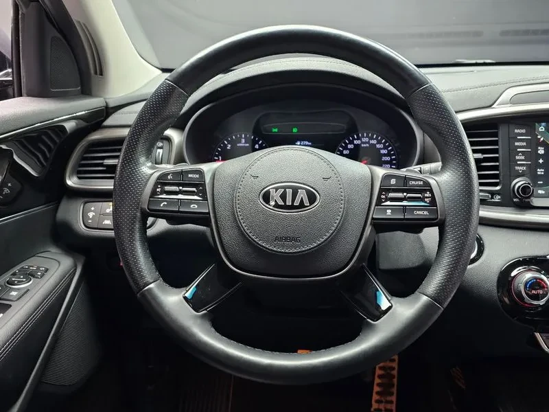 Kia Sorento Diesel 2.0 2Wd Master, снимка 13 - Автомобили и джипове - 56119093