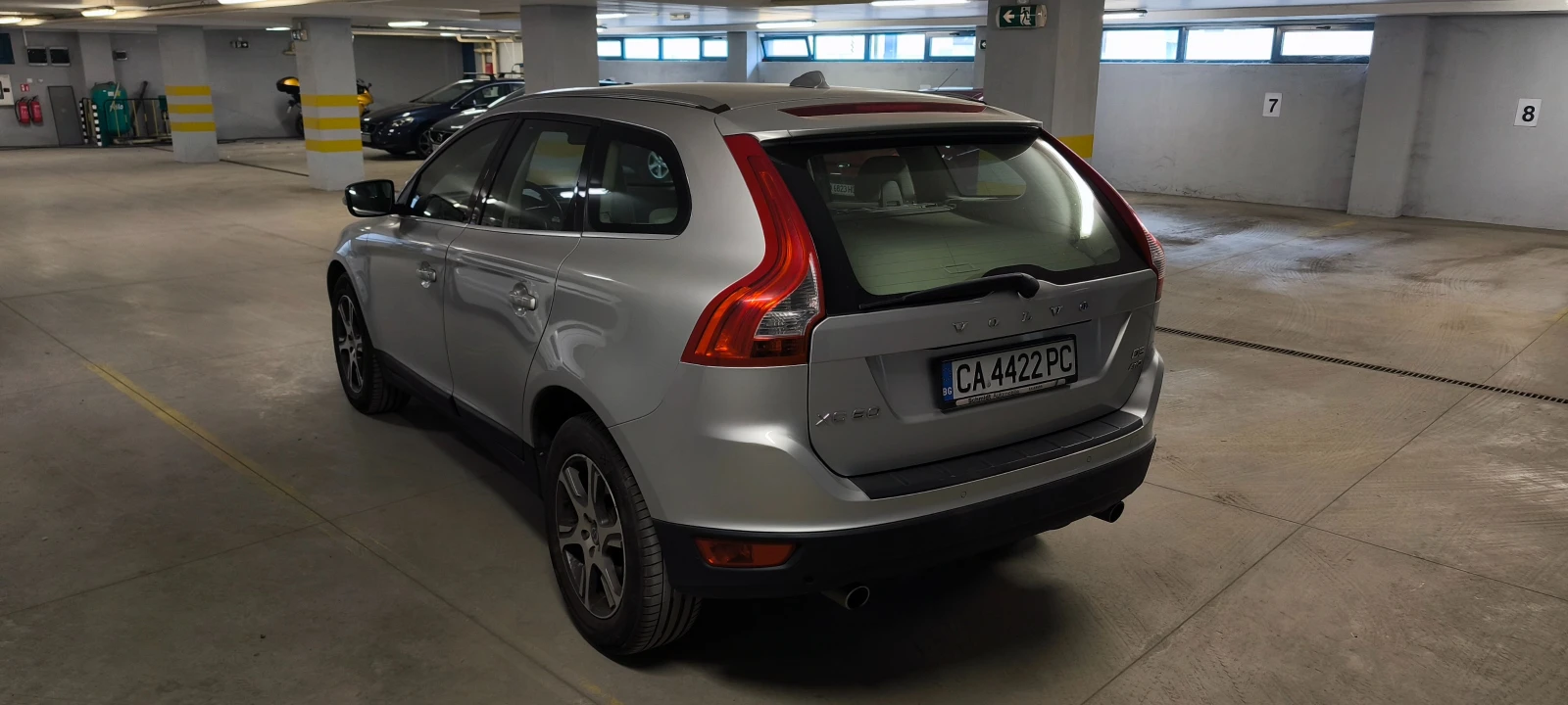 Volvo XC60 D5 - изображение 3