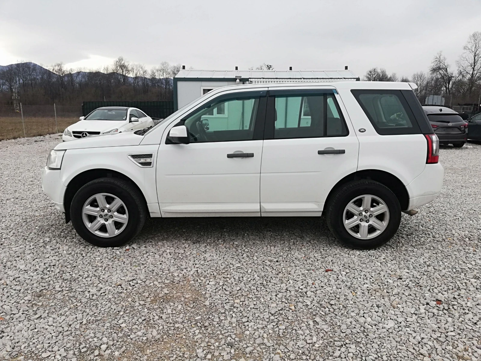 Land Rover Freelander 2.2sd4 avtomat 190ks - изображение 3