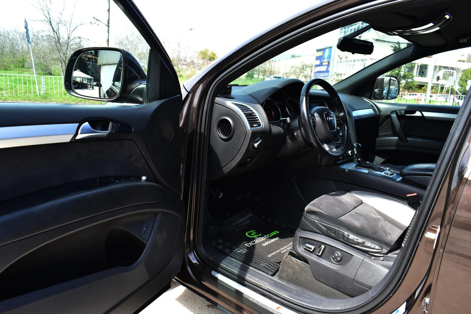 Audi Q7 3.0TDI* S-LINE* СМЕНЕНИ ВЕРИГИ, снимка 8 - Автомобили и джипове - 54179032