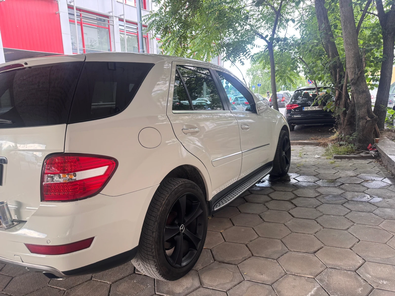 Mercedes-Benz ML 320, снимка 11 - Автомобили и джипове - 54873515