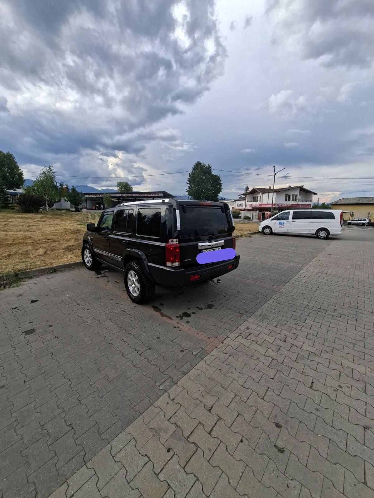 Jeep Commander