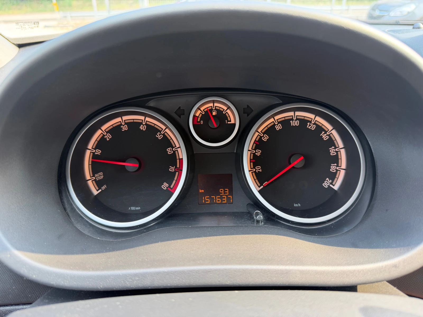 Opel Corsa 1.2BENZIN* FACE* KLIMA* TOP, снимка 14 - Автомобили и джипове - 55067714