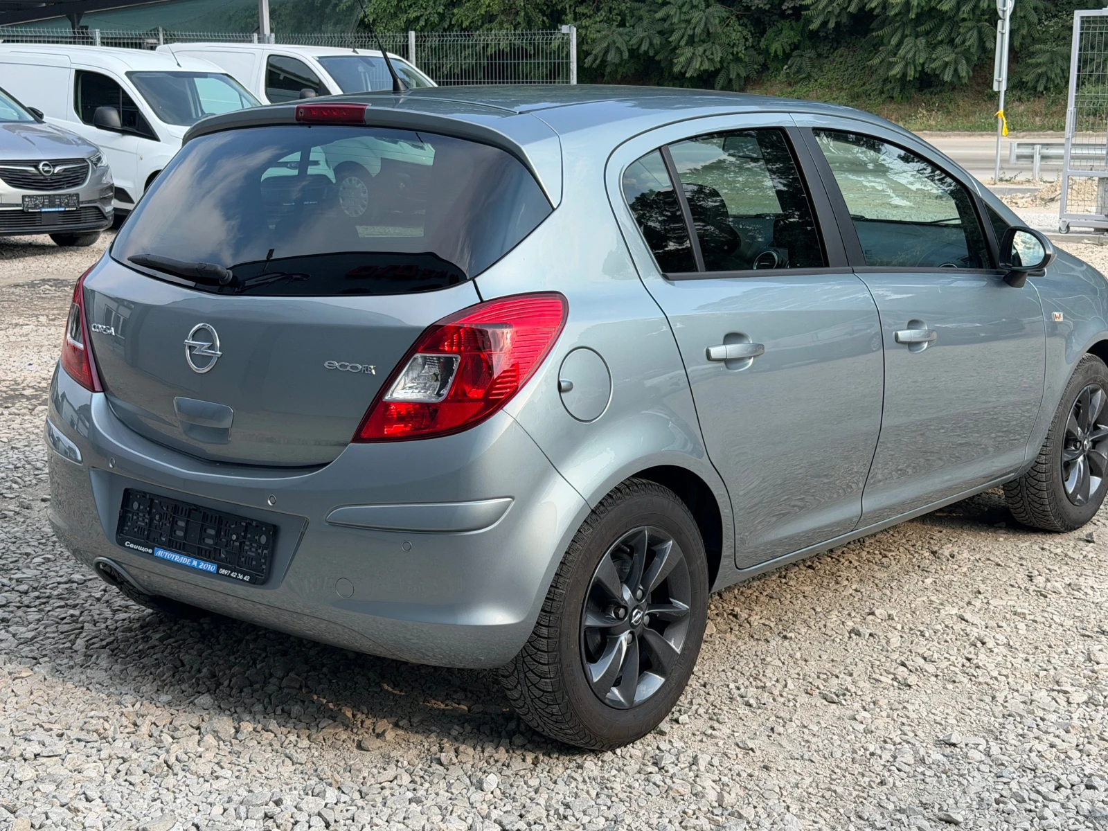 Opel Corsa 1.2BENZIN* FACE* KLIMA* TOP, снимка 4 - Автомобили и джипове - 55067714