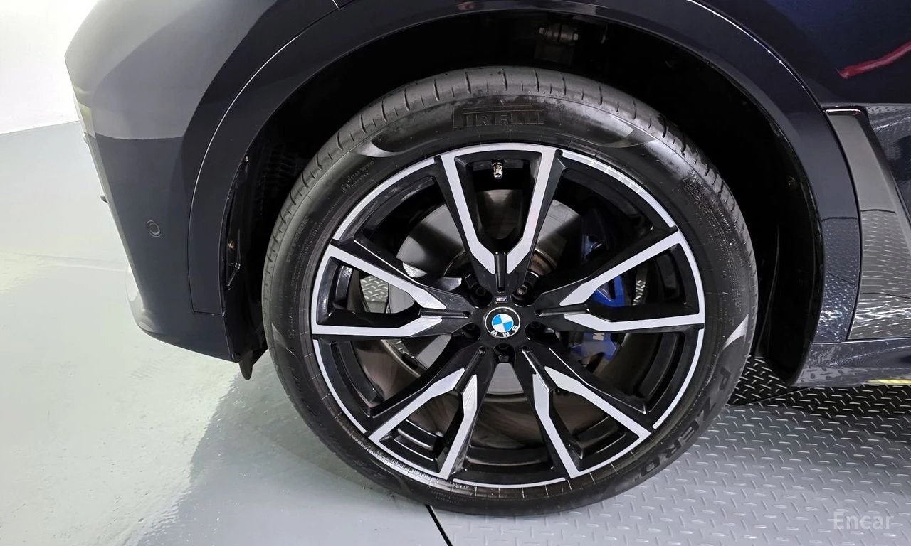 BMW X7 ОБДУХВАНЕ * ДИСТРОНИК * HEAD-UP * H/K * , снимка 6 - Автомобили и джипове - 55262705