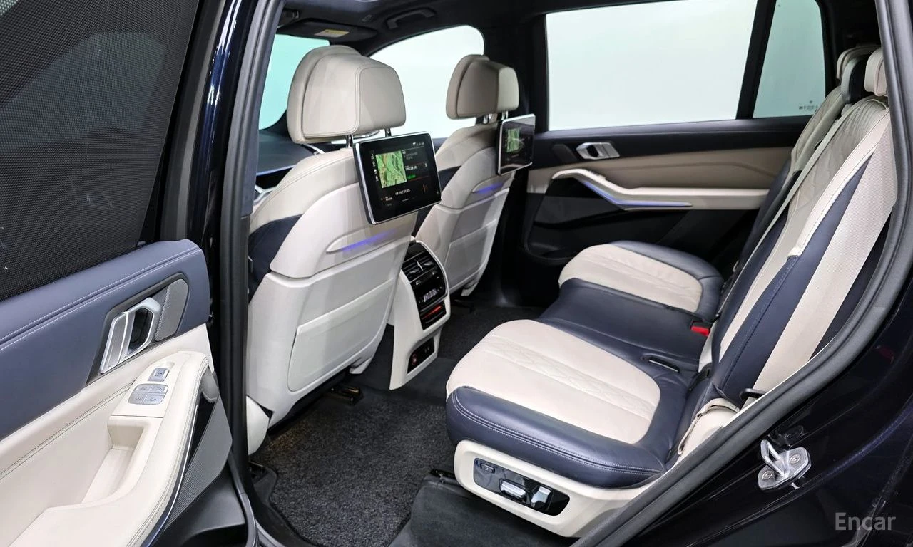 BMW X7 ОБДУХВАНЕ * ДИСТРОНИК * HEAD-UP * H/K * , снимка 13 - Автомобили и джипове - 55262705