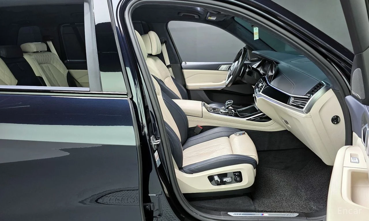 BMW X7 ОБДУХВАНЕ * ДИСТРОНИК * HEAD-UP * H/K * , снимка 12 - Автомобили и джипове - 55262705