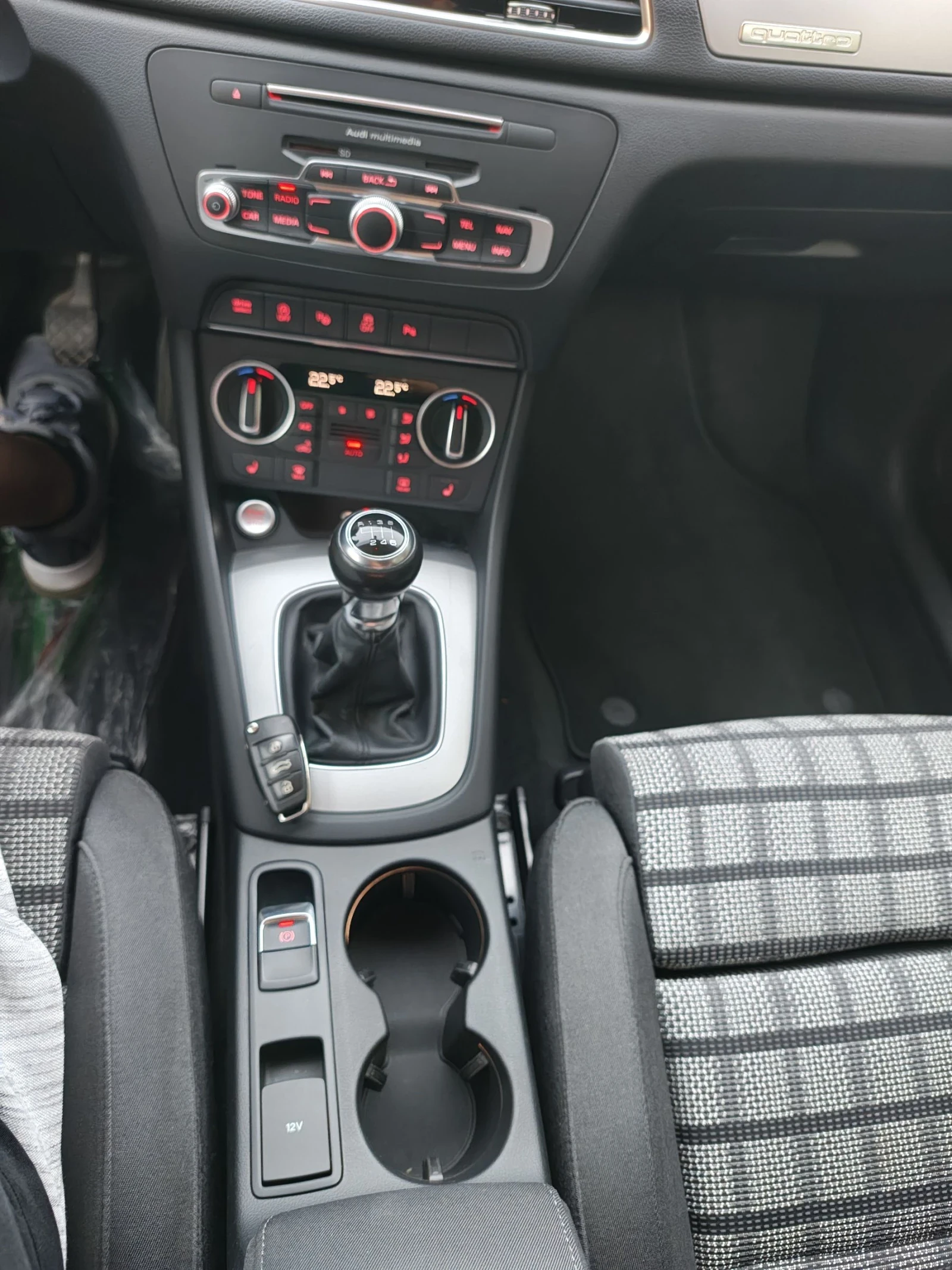 Audi Q3 S- Line, снимка 16 - Автомобили и джипове - 55468322