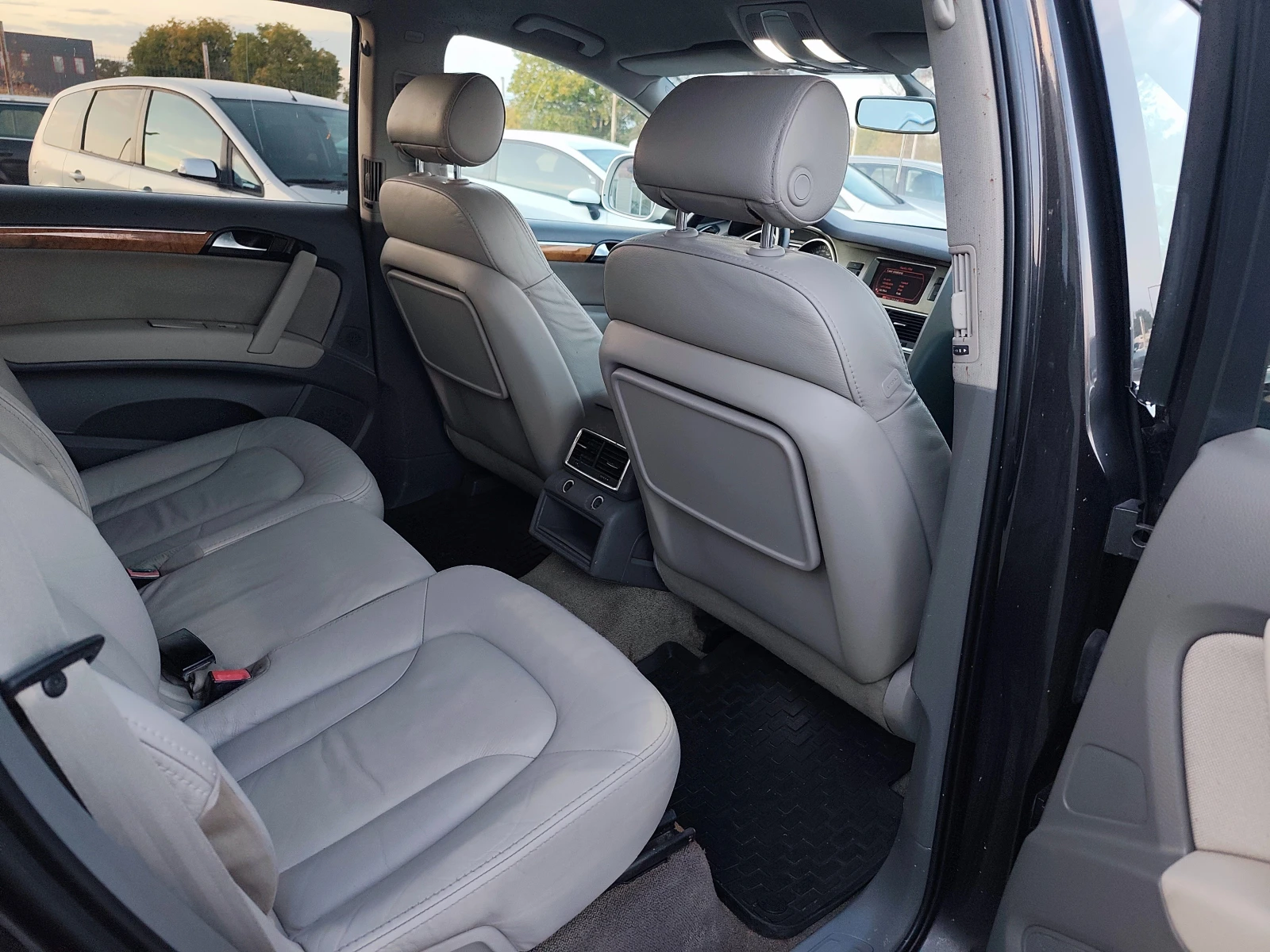 Audi Q7 3.0TDI 7 ����� FACE LIFT | Mobile.bg � ����������� 10