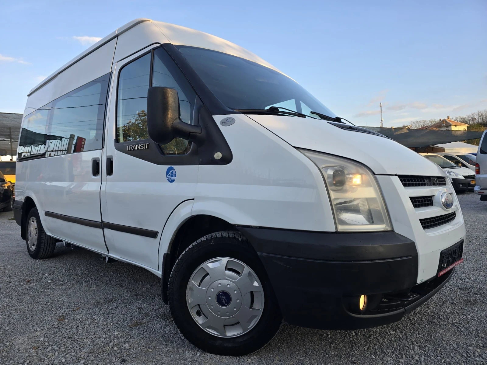 Ford Transit 2.2 8+ 1 - изображение 3