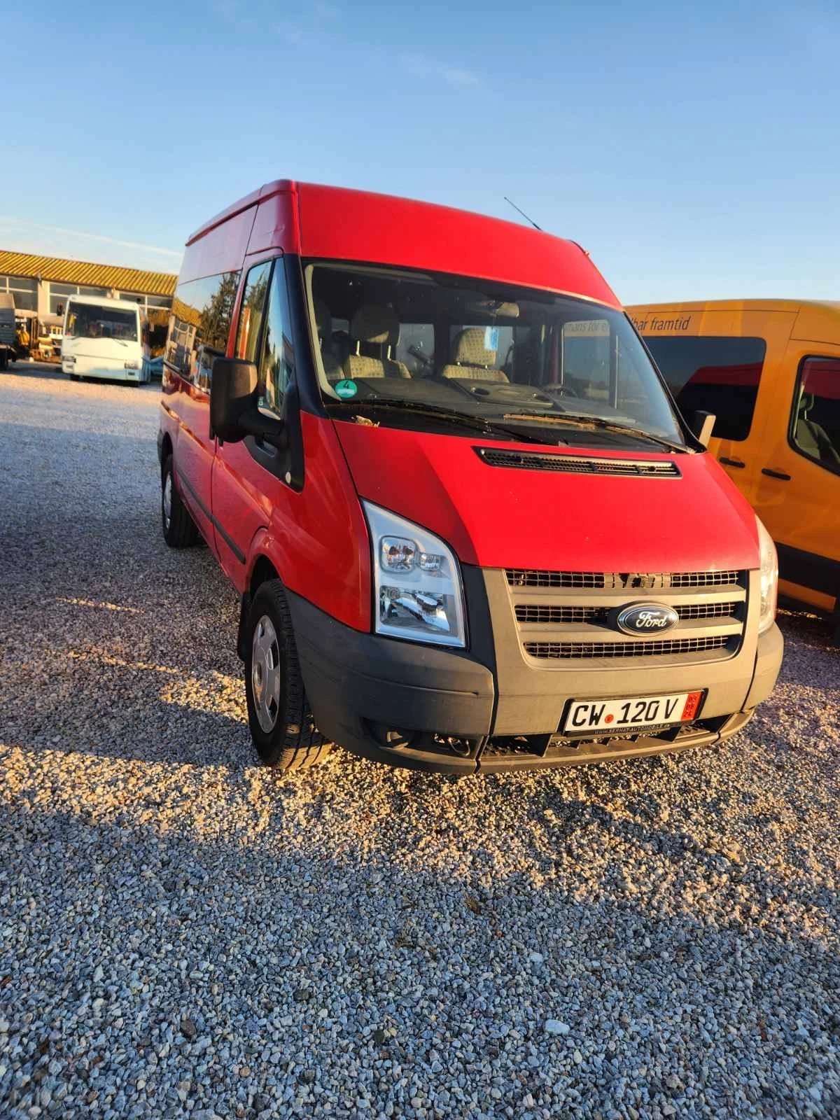 Ford Transit Transit 2.4 - изображение 2