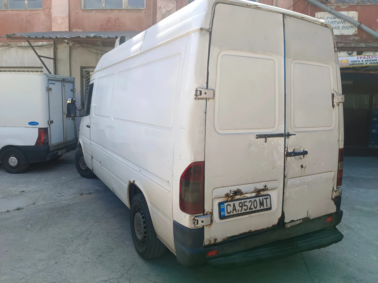 Mercedes-Benz 313 2.2 130кс хладилен, снимка 7 - Бусове и автобуси - 55039014