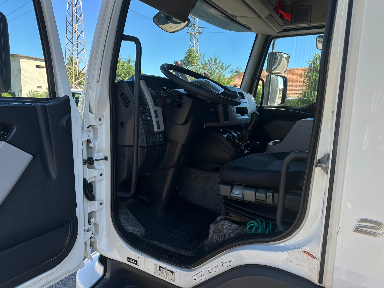 Volvo Fl 12.240* Климатик* 7.20м.* Е5* Toп, снимка 8 - Камиони - 54713771