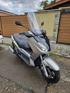     Yamaha X-max 250