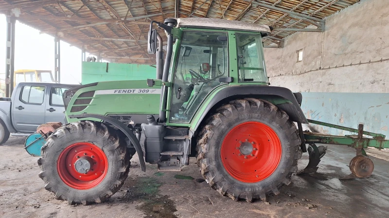 Трактор Fendt 309 Vario , снимка 3 - Селскостопанска техника - 53250375