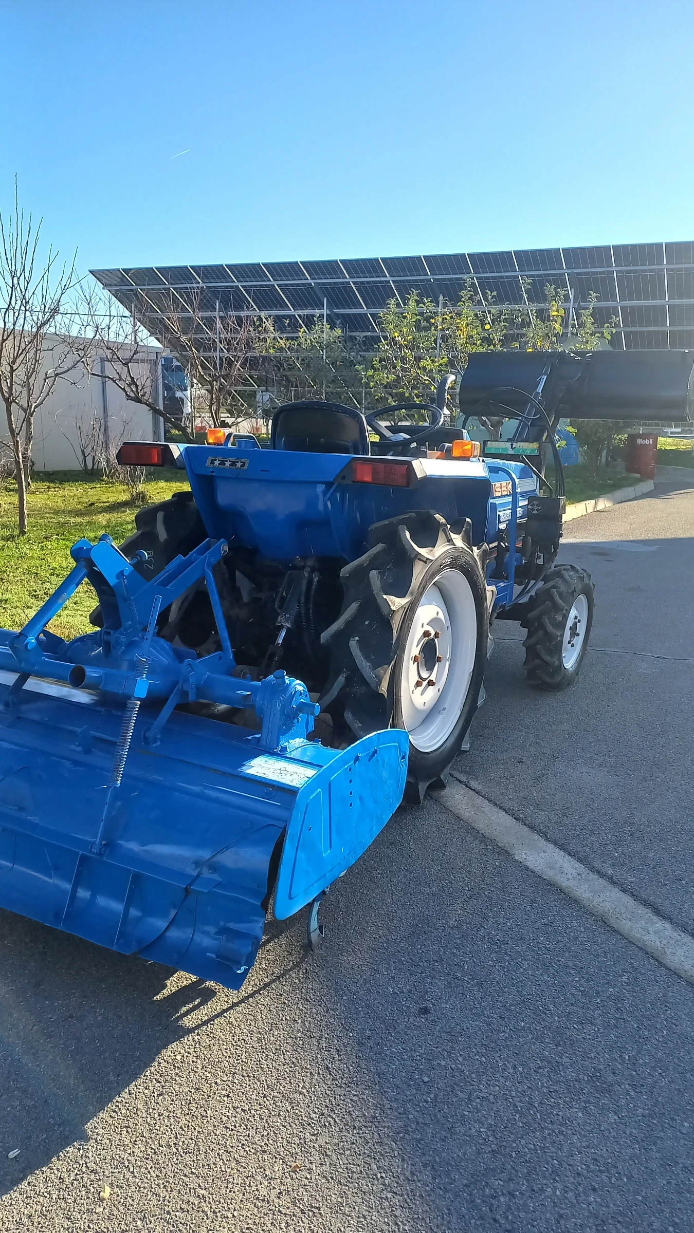  ISEKI | Mobile.bg   4