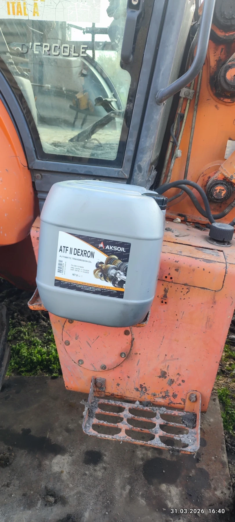 Багер FIAT Hitachi 200.2, снимка 7 - Индустриална техника - 54042778