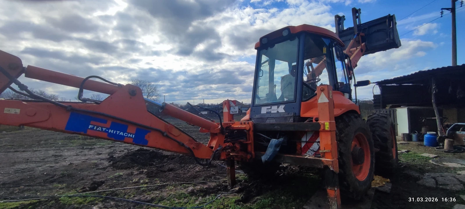 Багер FIAT Hitachi 200.2, снимка 15 - Индустриална техника - 54042778