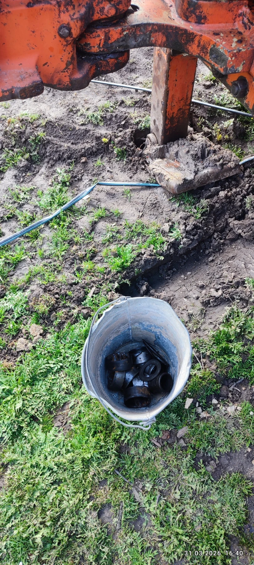 Багер FIAT Hitachi 200.2, снимка 9 - Индустриална техника - 54042778