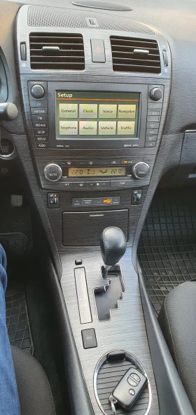 Toyota Avensis 2.0 152к.с Keyless, Безключов достъп, снимка 8