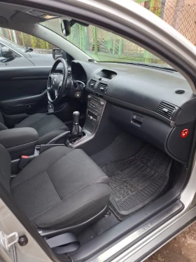 Toyota Avensis, снимка 12
