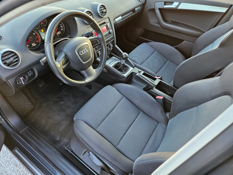 Audi A3 1.6i 102ps., снимка 13 - Автомобили и джипове - 47930730