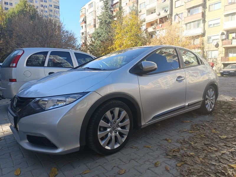 Honda Civic, снимка 2 - Автомобили и джипове - 48378475