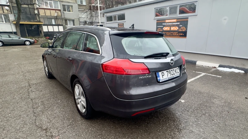 Opel Insignia 2.0CDTI-131к.с., снимка 7 - Автомобили и джипове - 48473795