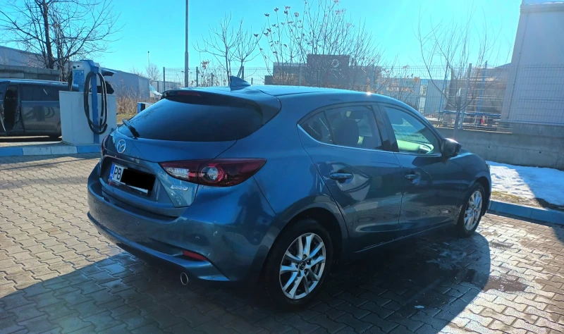 Mazda 3, снимка 2 - Автомобили и джипове - 48743054