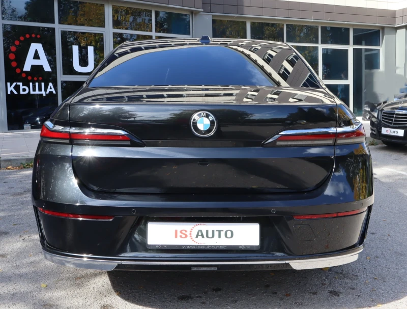 BMW 740 d/BMW Individual/Bower&Wilkins/Камера 360/Панорама, снимка 4 - Автомобили и джипове - 51955296