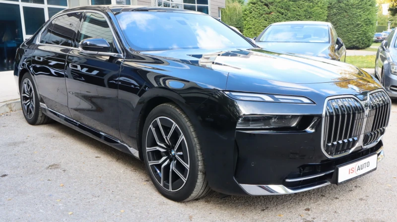 BMW 740 d/BMW Individual/Bower&Wilkins/Камера 360/Панорама, снимка 3 - Автомобили и джипове - 51955296