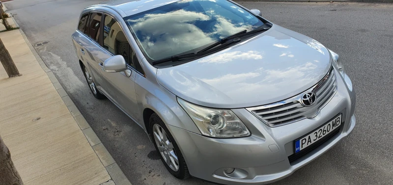 Toyota Avensis 2.0 152к.с Keyless, Безключов достъп, снимка 5 - Автомобили и джипове - 52001931