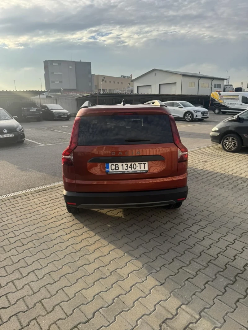 Dacia Jogger 1.0 Бензин/Газ, снимка 6 - Автомобили и джипове - 52830659