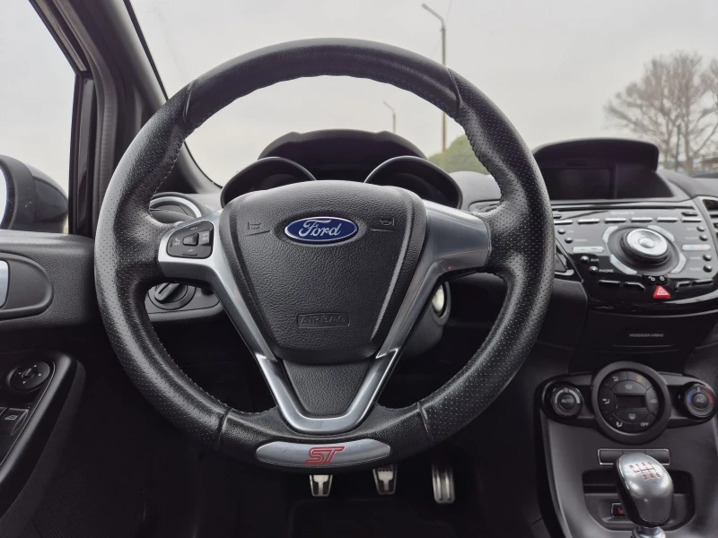 Ford Fiesta 1.6Turbo ST, снимка 9 - Автомобили и джипове - 52875035