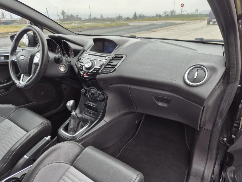 Ford Fiesta 1.6Turbo ST, снимка 12 - Автомобили и джипове - 52875035