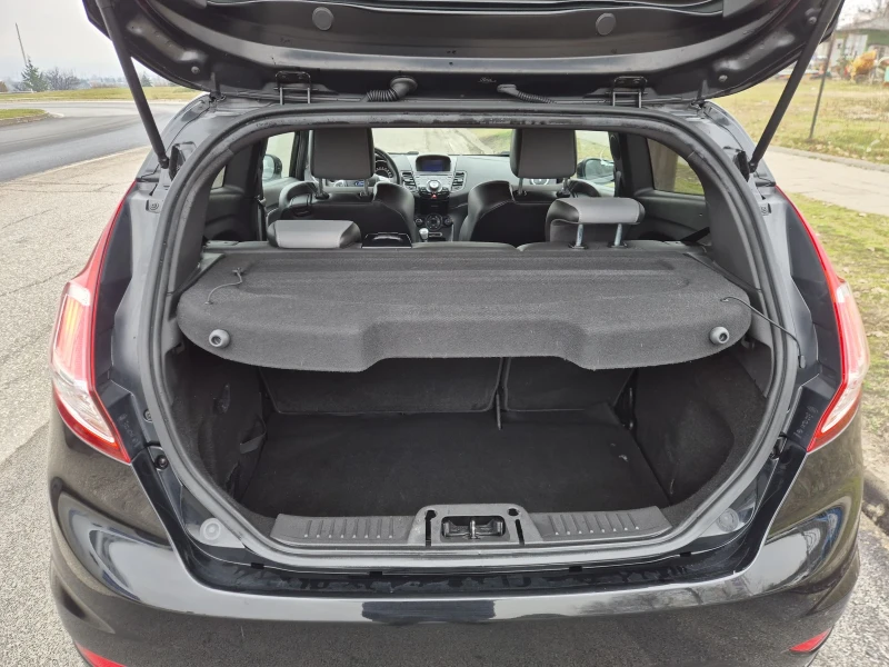 Ford Fiesta 1.6Turbo ST, снимка 16 - Автомобили и джипове - 52875035