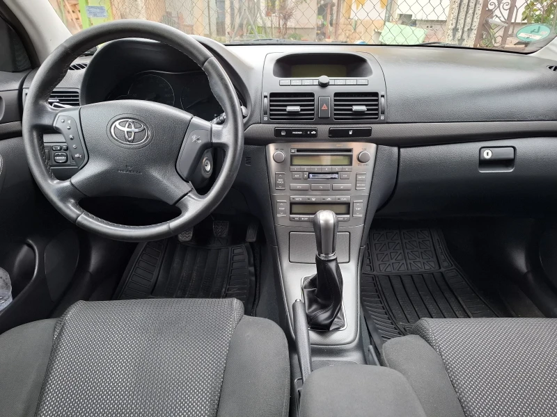Toyota Avensis, снимка 10 - Автомобили и джипове - 52913829