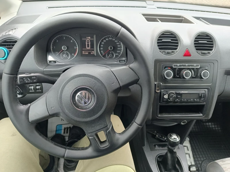 VW Caddy 2.0tdi 4x4 KLIMA, снимка 8 - Автомобили и джипове - 53445728