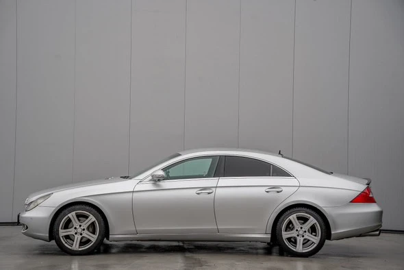 Mercedes-Benz CLS 320, снимка 3 - Автомобили и джипове - 49186728