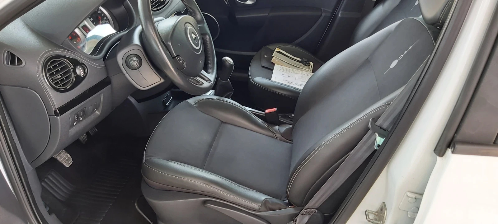 Renault Clio 1.5 DCI - изображение 8