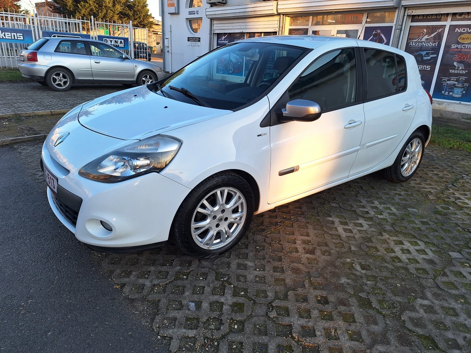 Renault Clio 1.5 DCI - изображение 6
