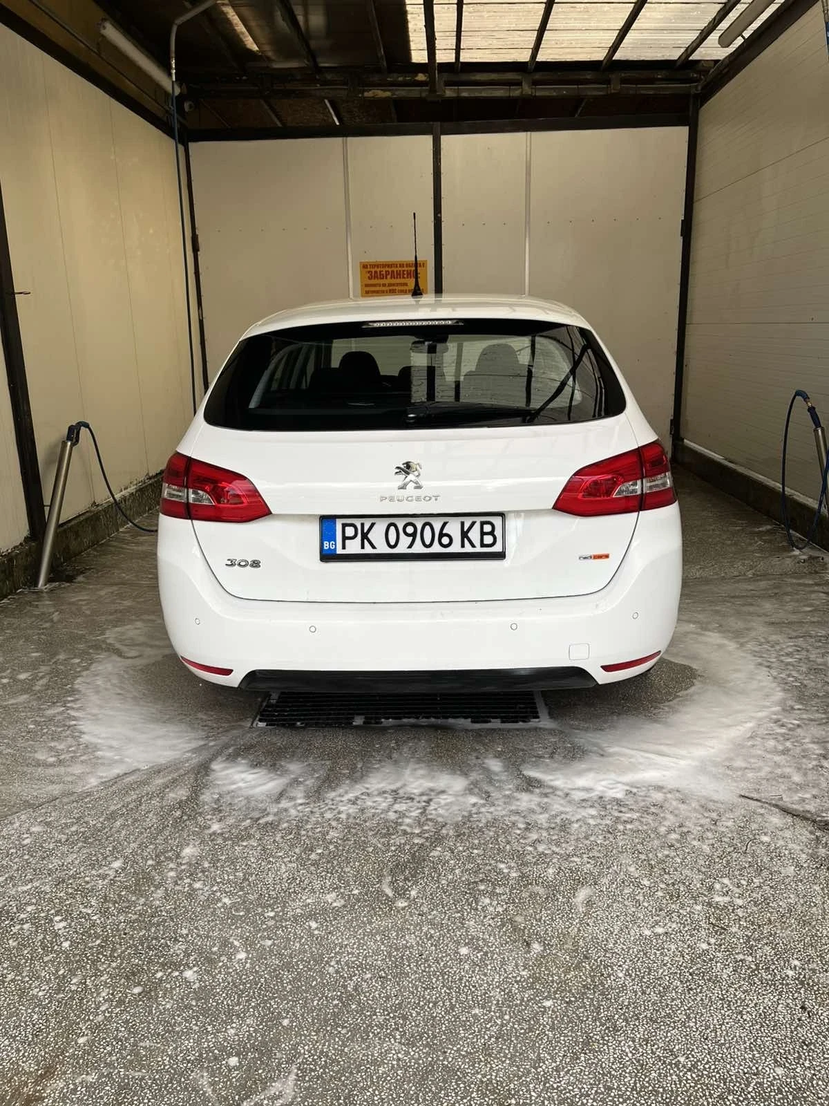 Peugeot 308 SW 1.2 - изображение 5