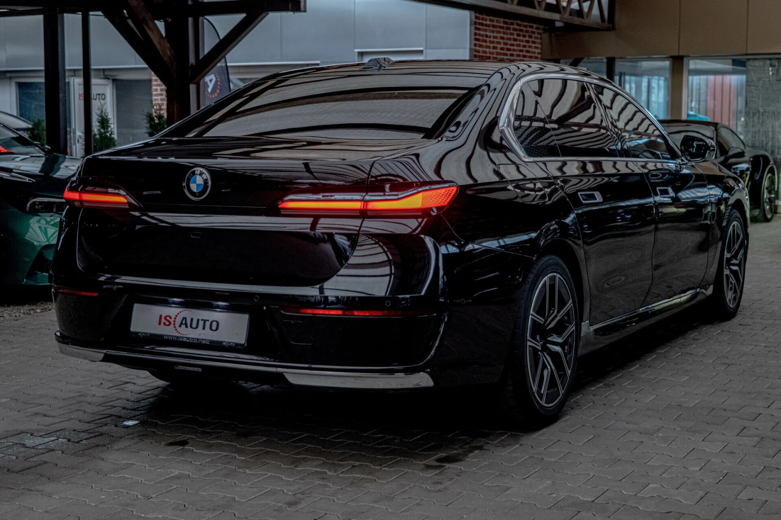 BMW 740 d/BMW Individual/Bower&Wilkins/Камера 360/Панорама - изображение 5